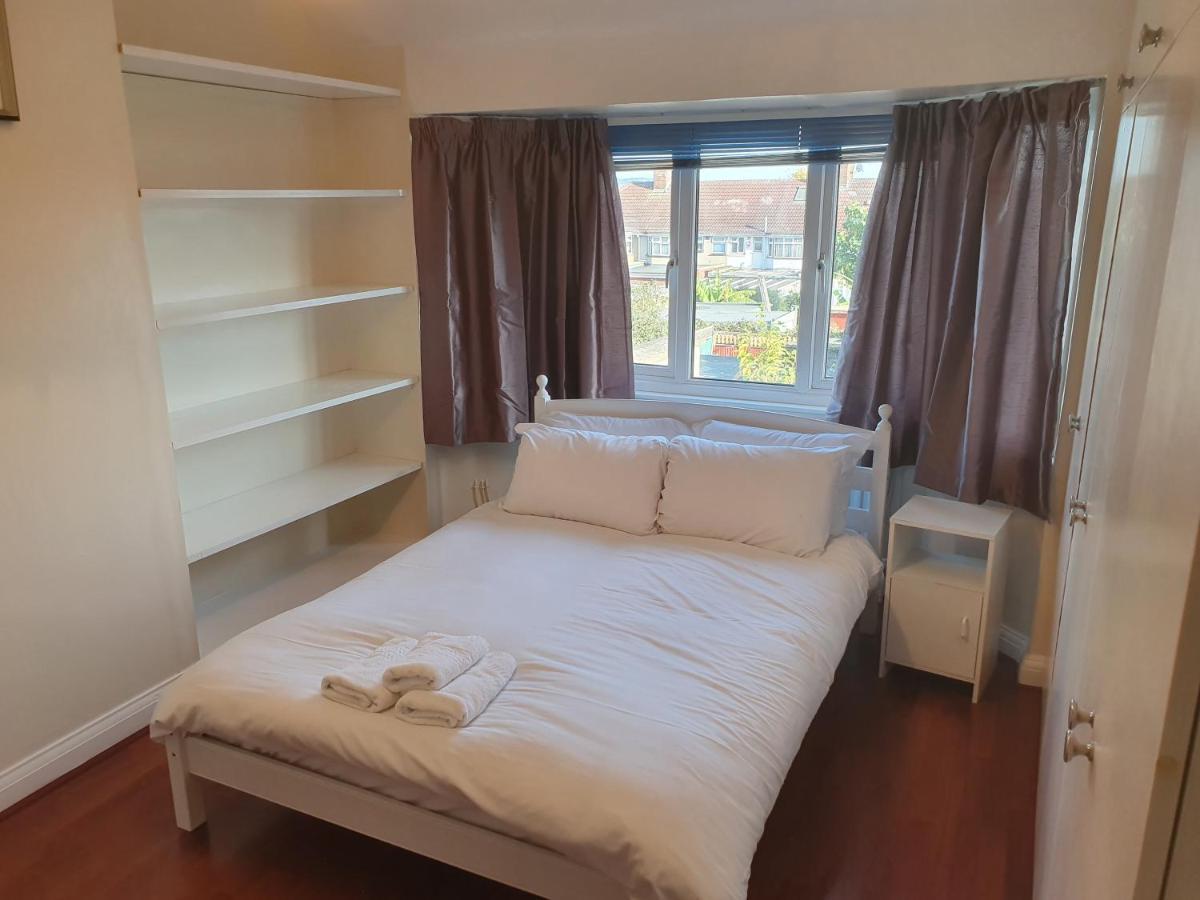 Elegant House 10 Minutes Walk To Wembley Stadium Villa London Eksteriør billede